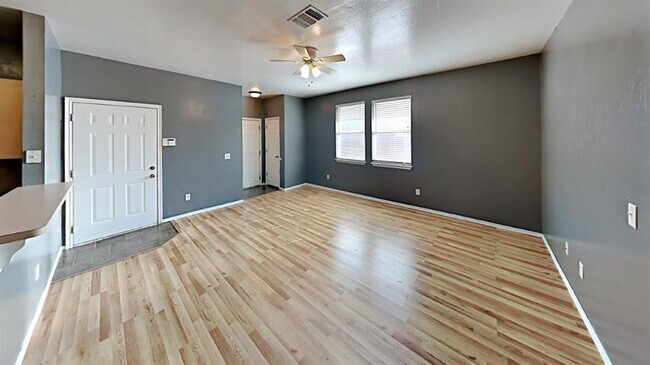 Photo - 1713 W Palm Pl