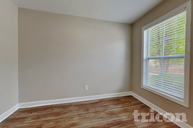 Photo - 3730 Spring Willow Way