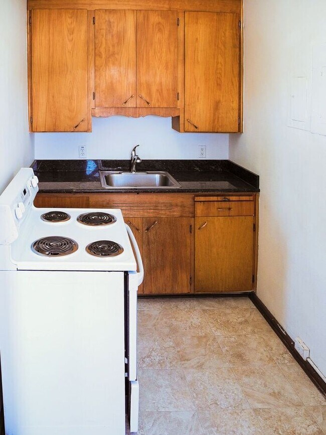 Building Photo - Preston Apartments