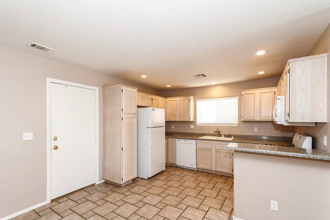 Photo - 5450 Mercantile St