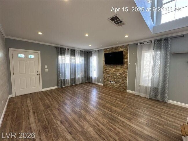 Photo - Beautifully Upgraded NW Home with Designer Kitchen & Built-In BBQ
