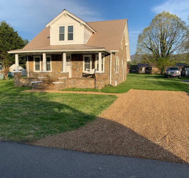 Photo - 1140 Mountainview Rd