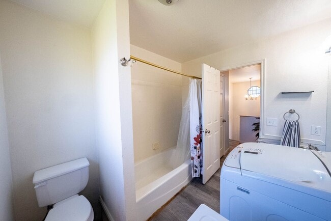 Photo - North Orem 2 bedroom/1 bath apartment Unit 833 (TH)