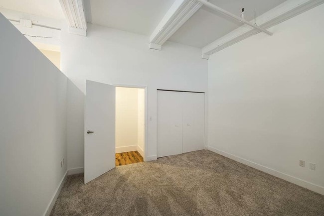 Worthington Square Apartments