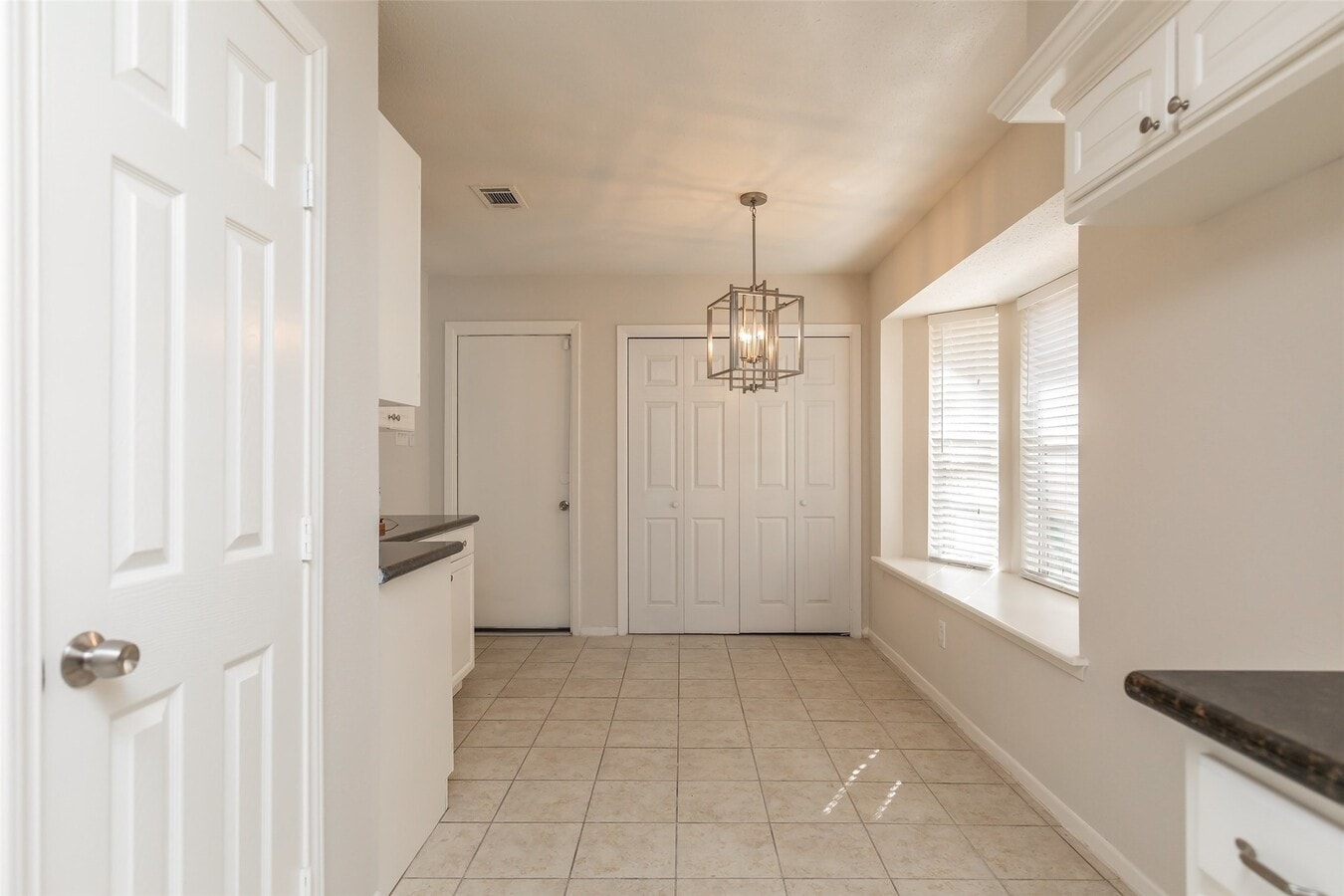 Photo - 46 N Deerfoot Cir