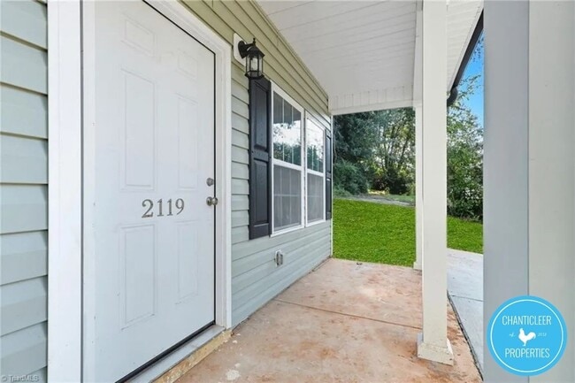 Photo - 2903 Bolton Pl