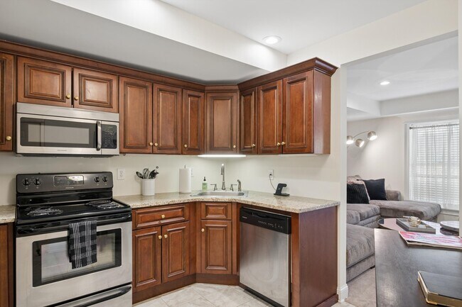 Photo - 425 Broadway