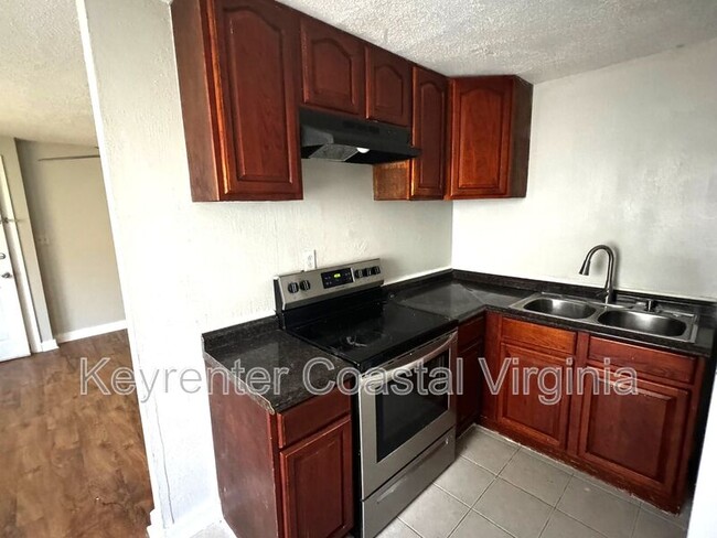 Photo - 211 Rogers Ave