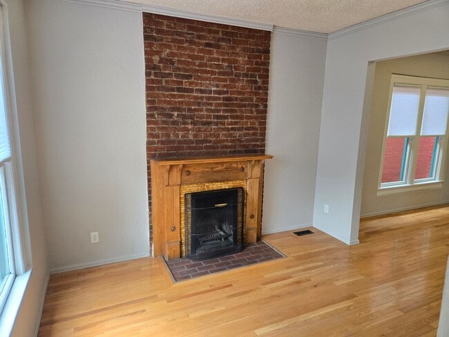 Photo - Charming Victorian Retreat in Baker.