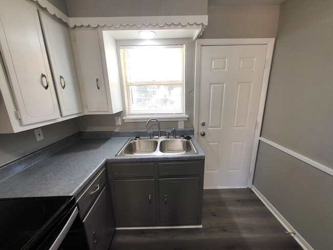 Photo - 2 bedroom 1 bath Townhome