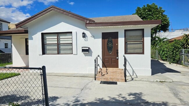 Photo - 421 Ardmore Rd