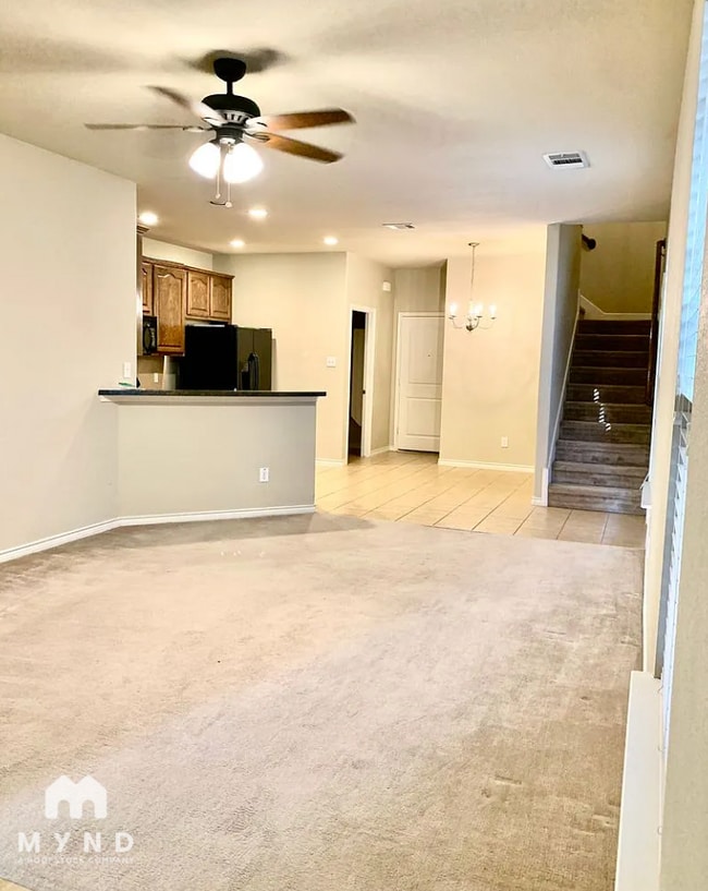 Photo - 4913 6 Gun Ln