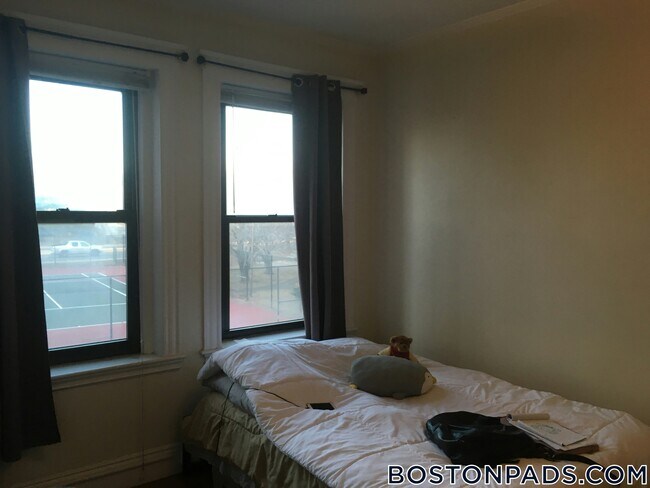 Photo - 17-19-19 Washington St S Unit 202