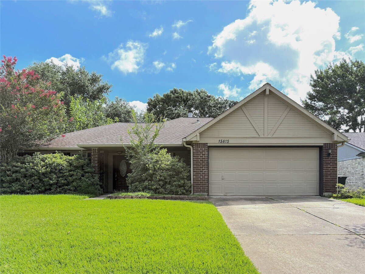 Photo - 15815 Pilgrim Hall Dr