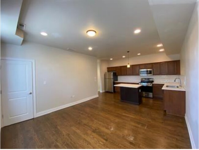 Photo - 1734 W 35th St Unit 2F