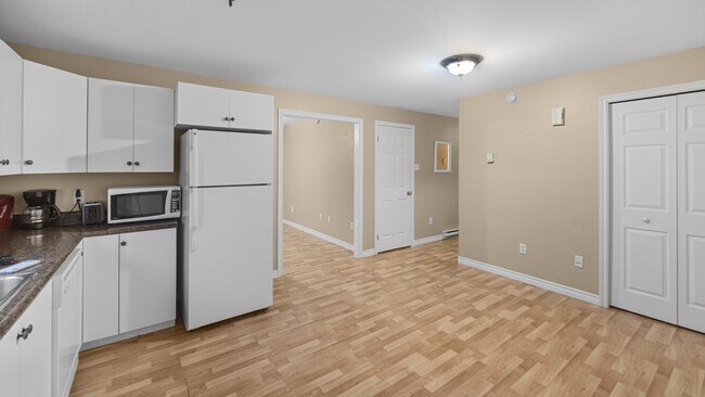 Photo - 71 Viscount St