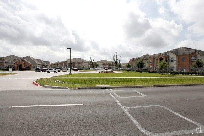 Kensington Place Apartments - Kensington Place Apartments