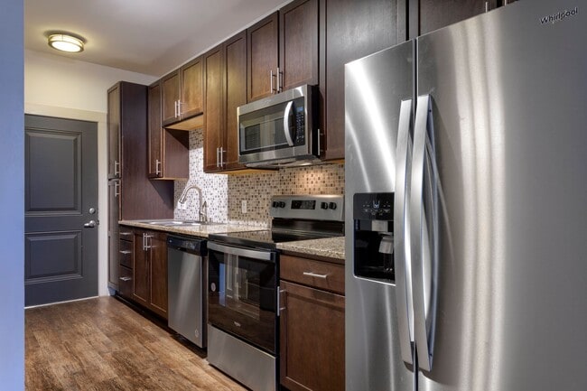 Building Photo - Artisan on 18th