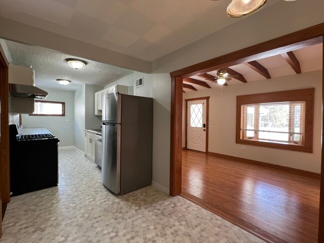 Photo - 9212 11th Ave