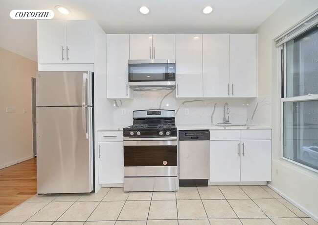 Photo - 1627 Park Ave