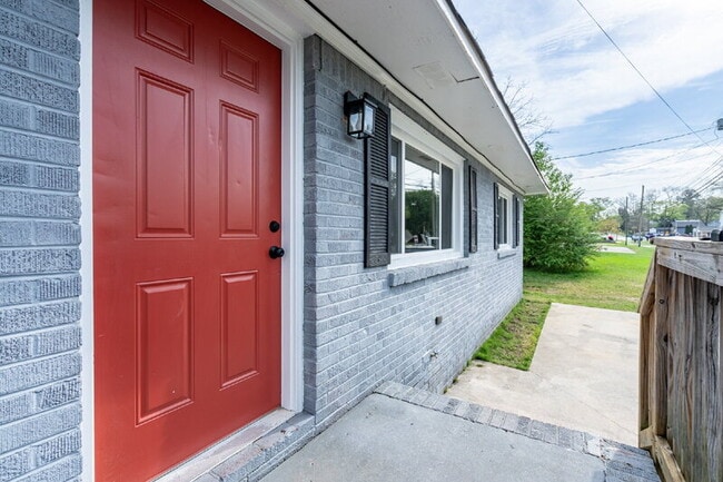 Photo - 60 W Main St Unit 3