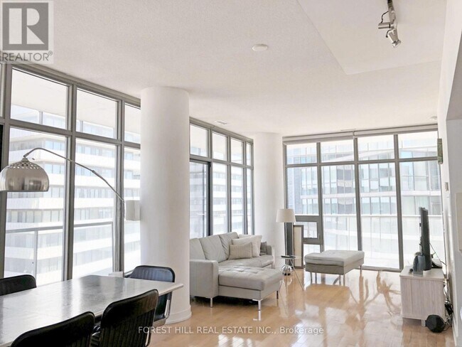 Photo - 33 Charles St E Unit 2511