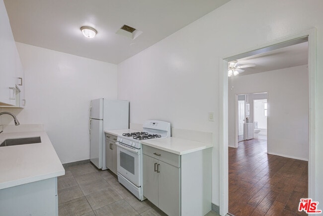 Photo - 965 N Doheny Dr Unidad 1/2