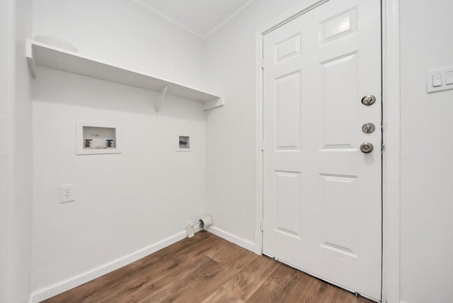 Photo - 6526 Carver Rd
