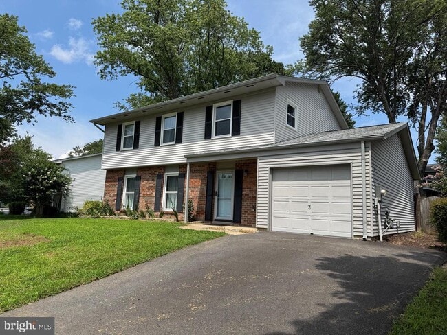 Building Photo - 1717 Fallsway Dr Rental
