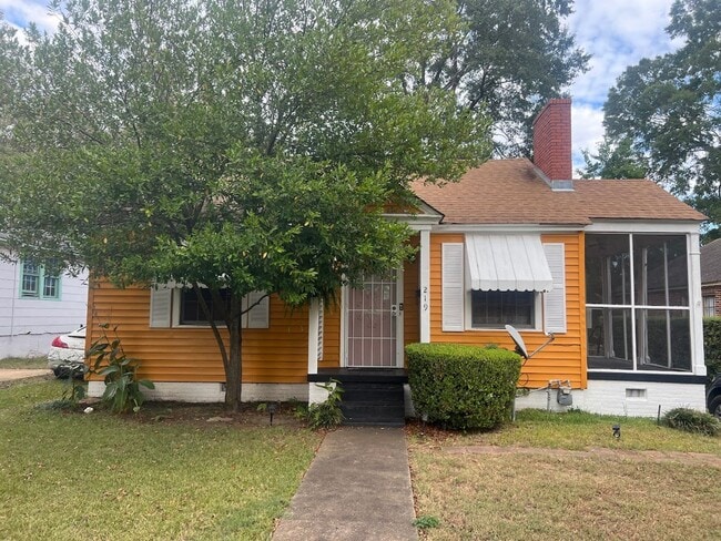 Building Photo - Charming 2 Bed/1 Bath Home in Montgomery, AL - Available 12/15 - $1125