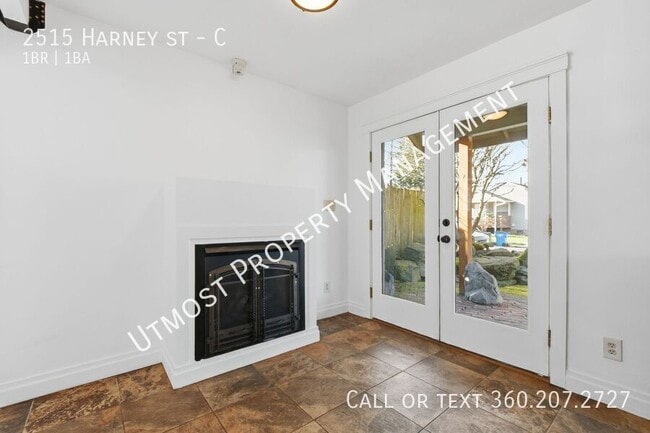 Photo - 2515 Harney St