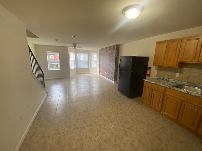 Photo - 15 N 50th St Unit 2ND FLOOR