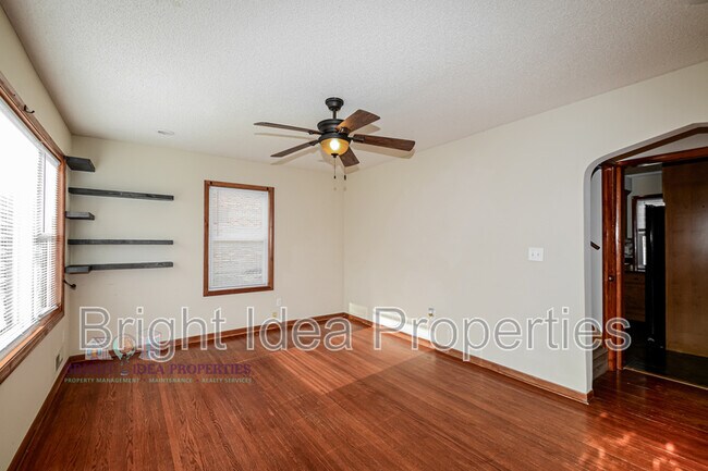 Photo - 3315 N James Ave