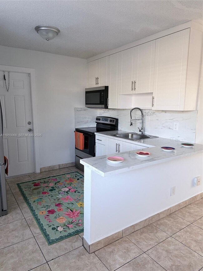 Photo - 4658 Myla Ln Unit 4658