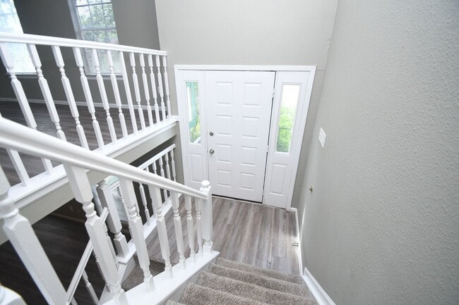 379 Richvale Ln