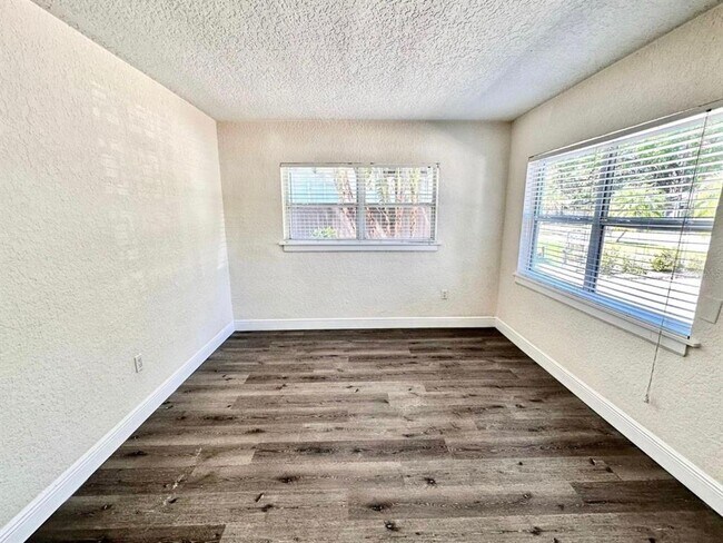 Photo - 2510 Boyd Ave