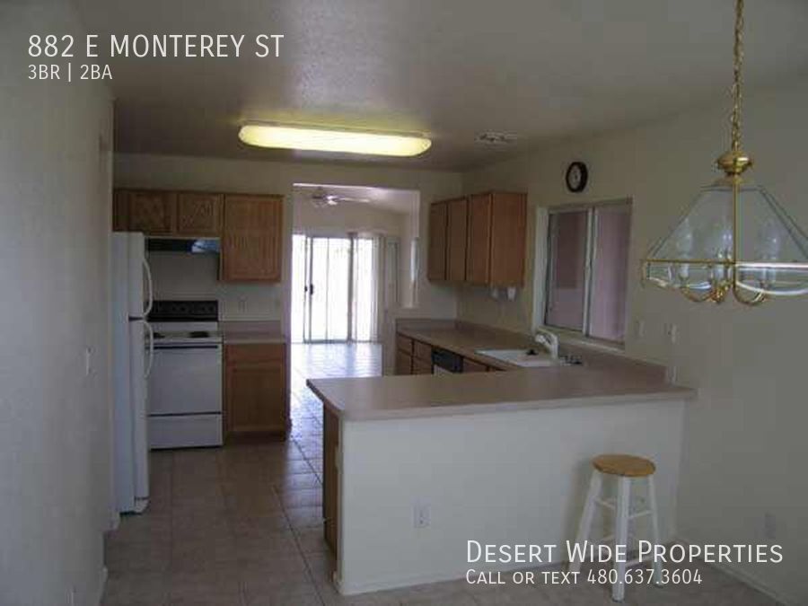 Photo - 882 E Monterey St