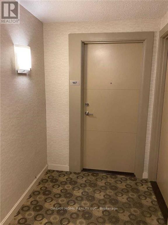 Photo - 50 Town Centre Court