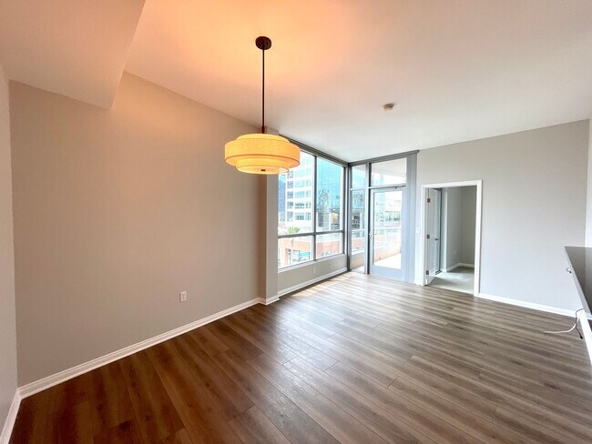 Photo - Stunning 2B/2BA Condo in the Park Terrace ... Unit 621