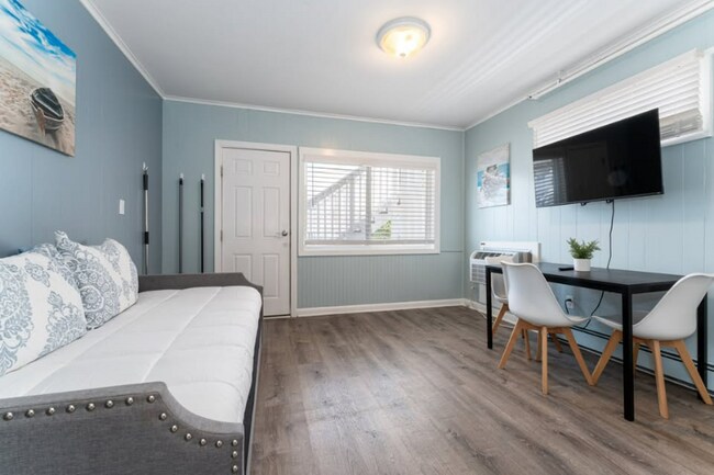 Photo - 46 E Grand Ave Unidad 1