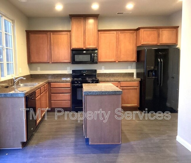 Photo - 530 Candela Cir