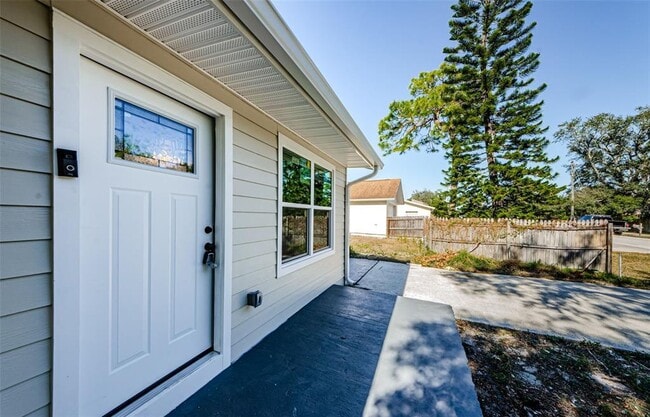 Building Photo - 3562 Fisher Rd Rental