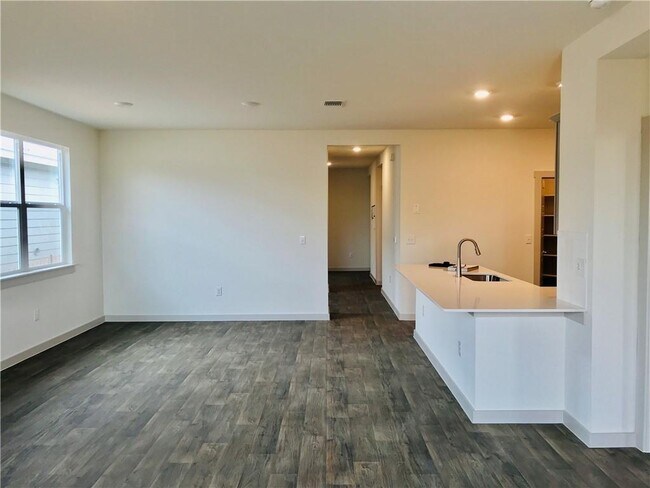 Photo - 3017 Louris Ln