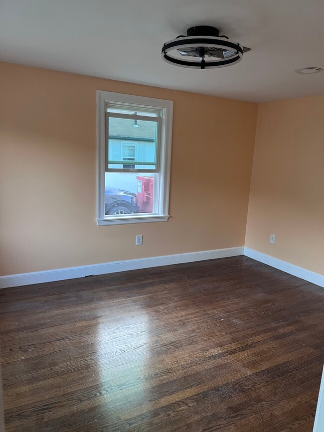 Bonus Room - 48 Aberdeen Rd