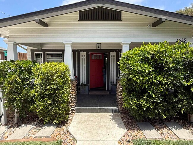Photo - 2635 Montclair St Casa