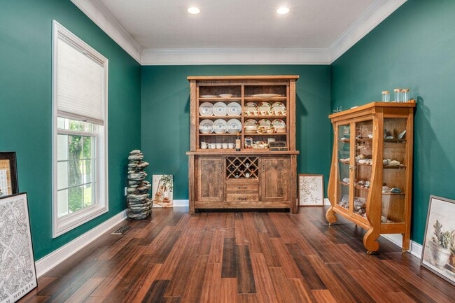 Photo - 7179 Fernridge Dr