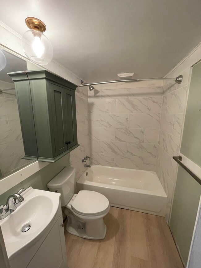 1119 McCausland St Apartment For Rent in Lynchburg, VA