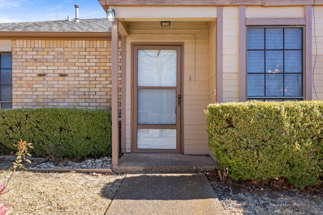 Photo - 3343 Chimney Pl Dr