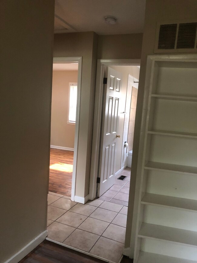 Photo - 3702 Ivanhoe Ave