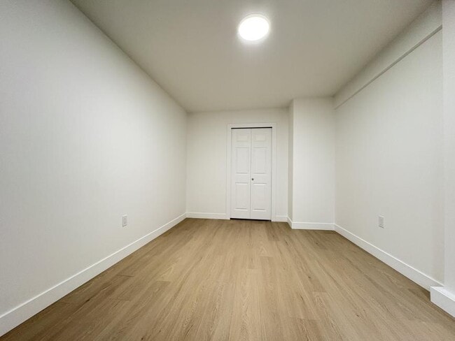 Photo - 2 bedroom in Burnaby BC V5H 4B2